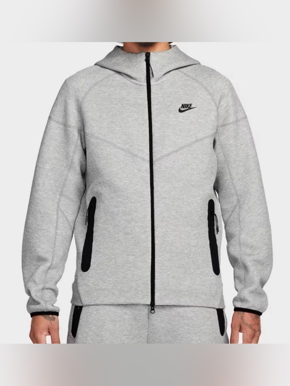 Nike Big Kids XL Tech Fleece Full-Zip Hoodie – Gray/Black